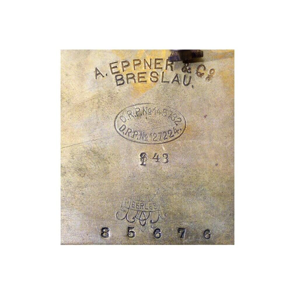A. Eppner & Co Часы консольные в модерне клеймо