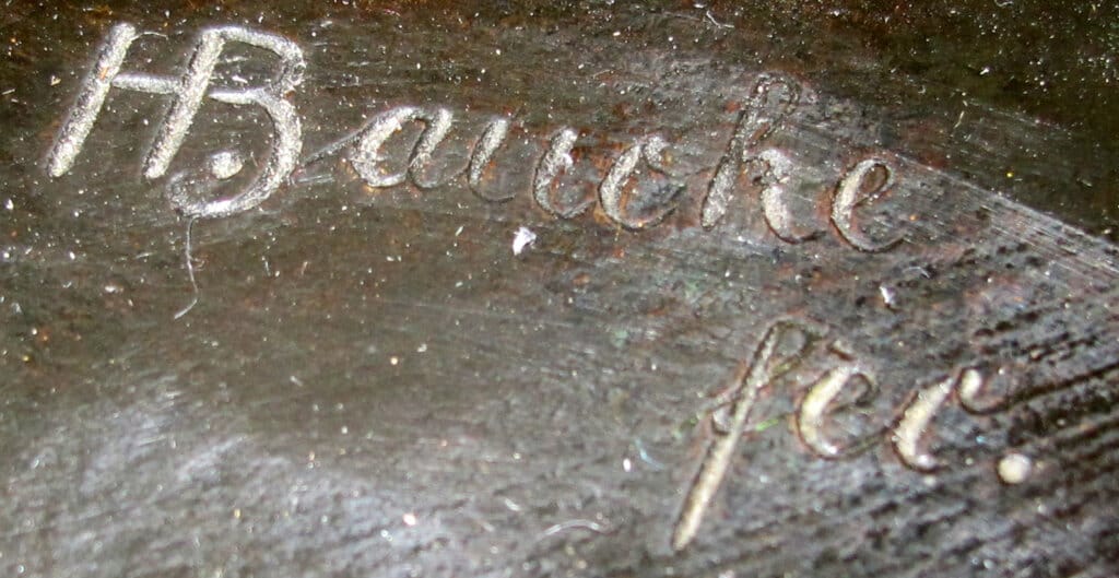 alt image