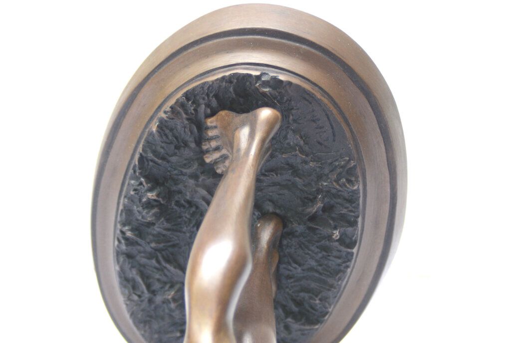 alt image
