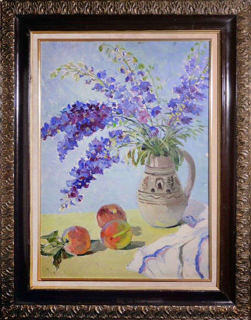 alt image