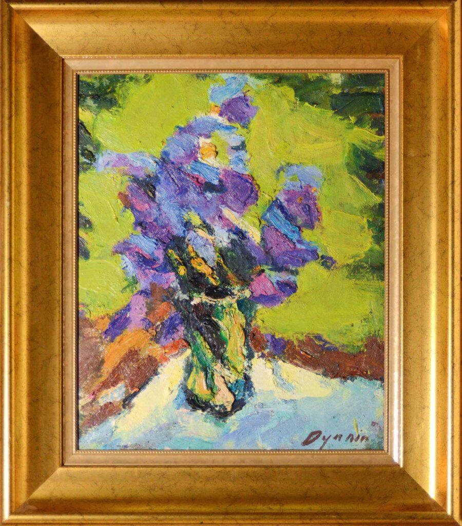 alt image