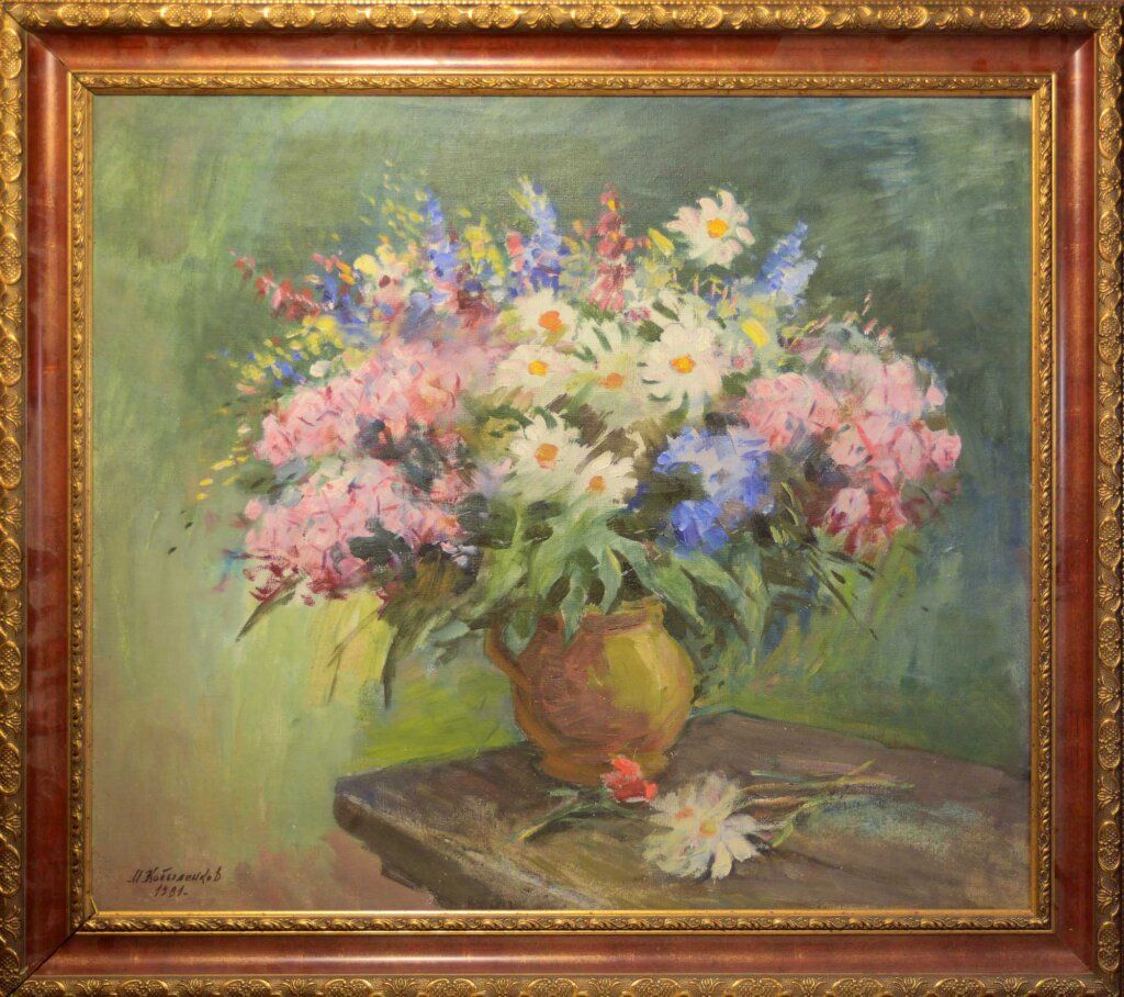 alt image
