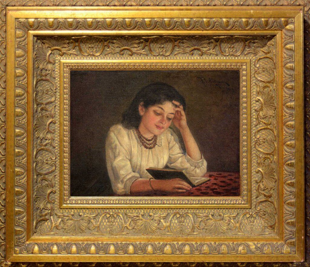 alt image