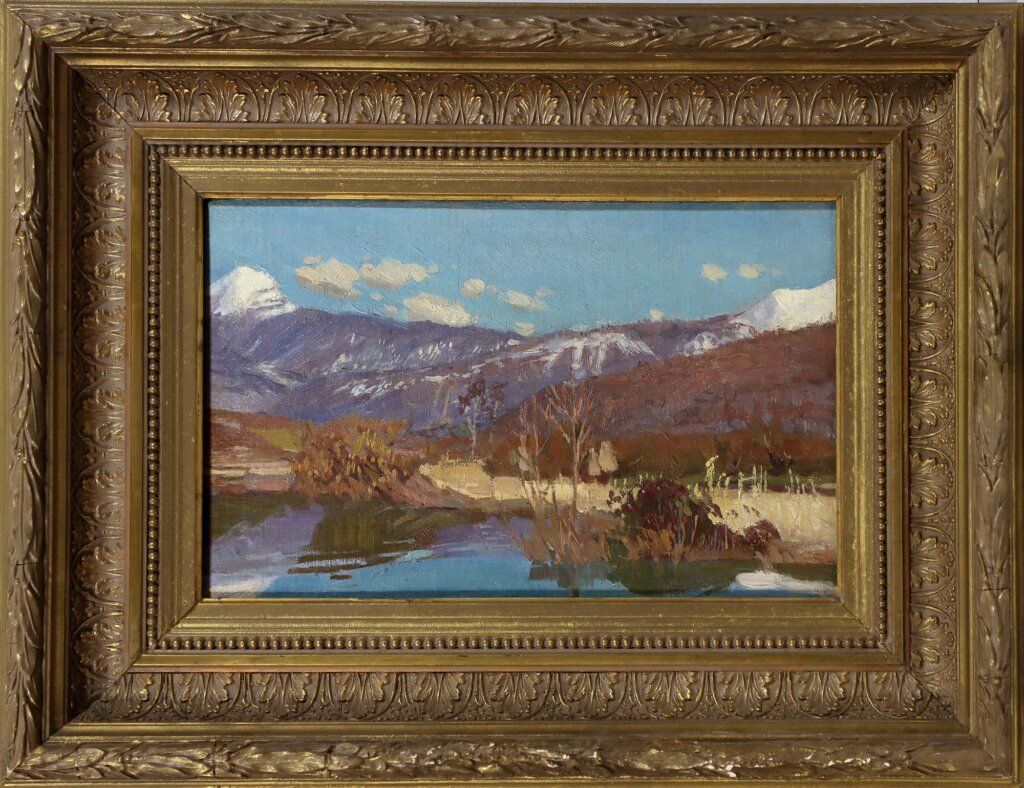 alt image