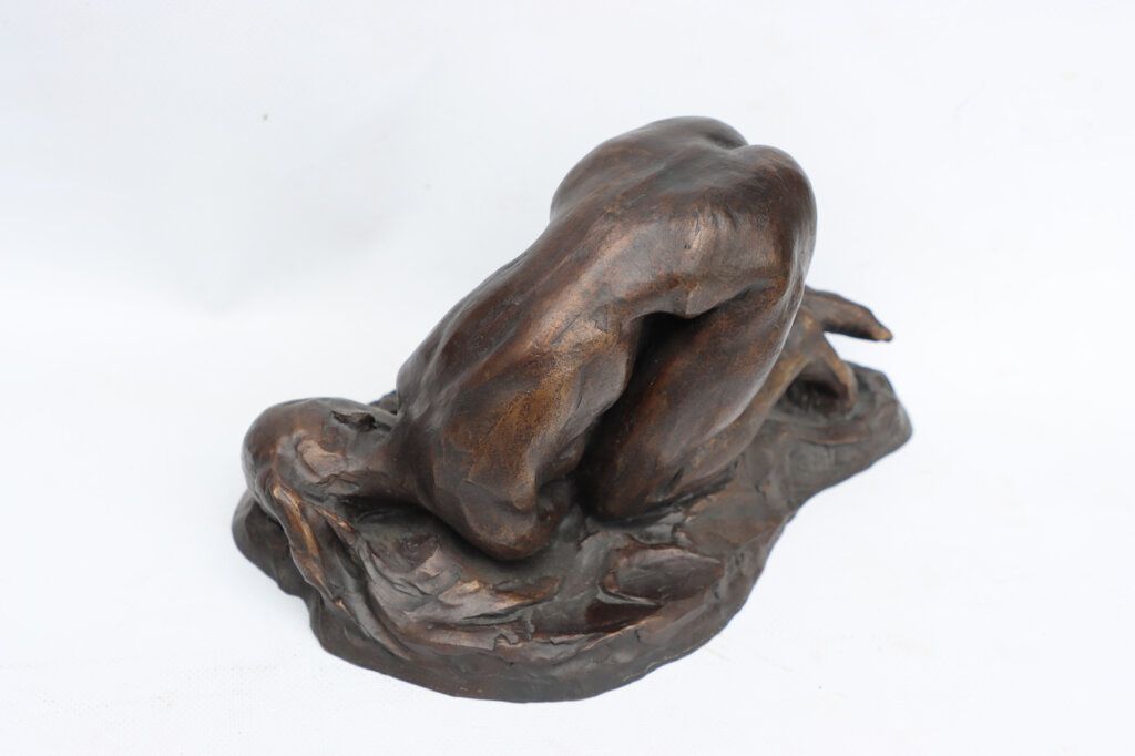alt image