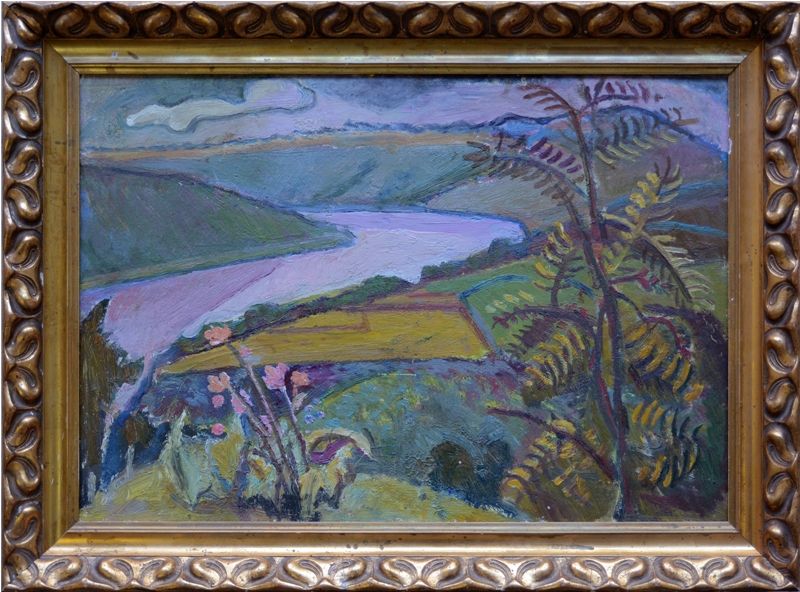 alt image