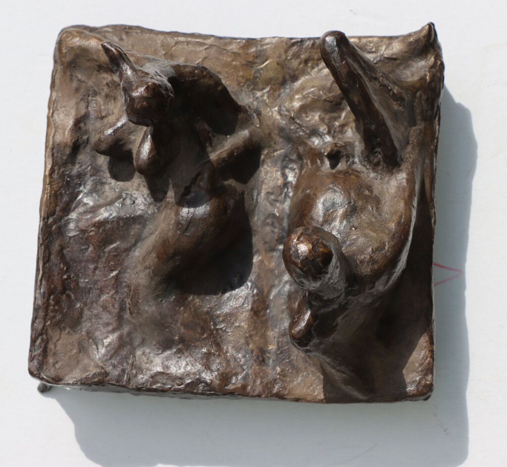 alt image