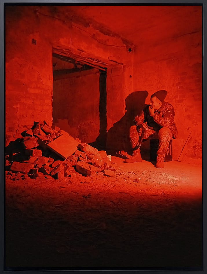 alt image