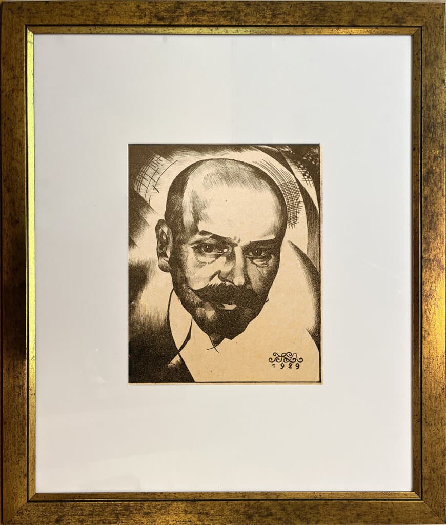 alt image